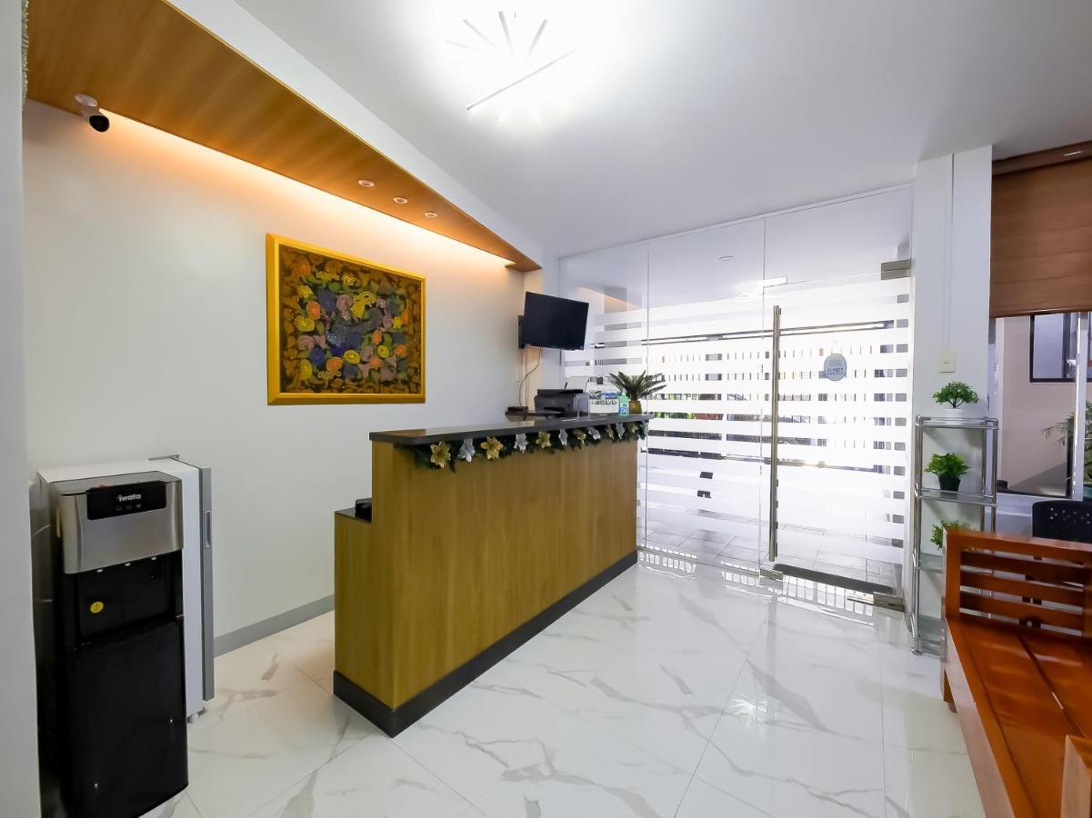 קואזון סיטי Oyo 848 Dona Aurora Condotel מראה חיצוני תמונה