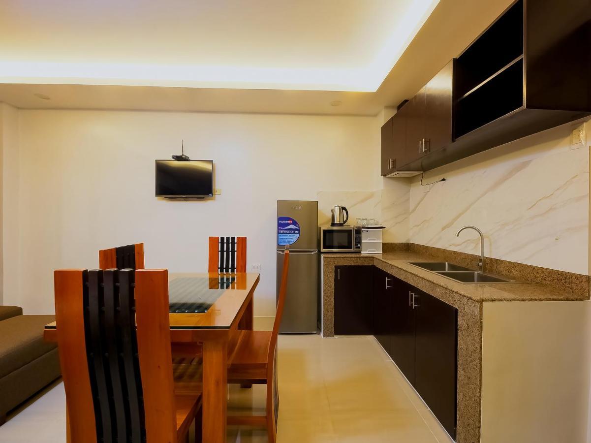 קואזון סיטי Oyo 848 Dona Aurora Condotel מראה חיצוני תמונה