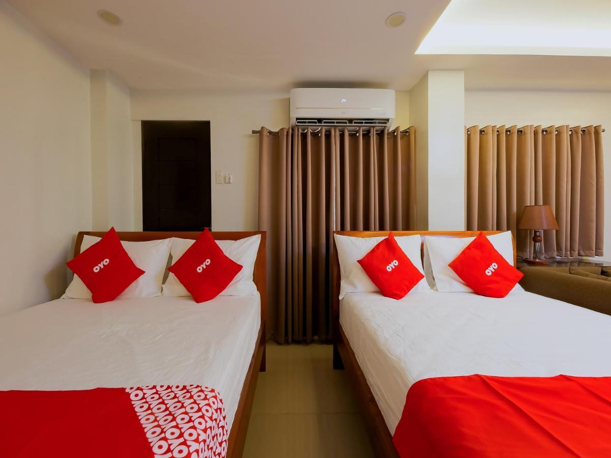 קואזון סיטי Oyo 848 Dona Aurora Condotel מראה חיצוני תמונה
