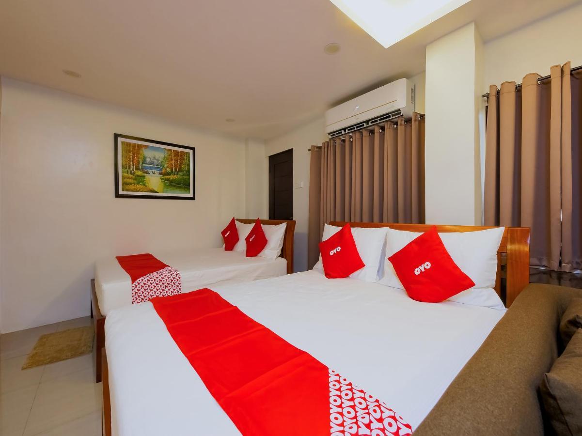 קואזון סיטי Oyo 848 Dona Aurora Condotel מראה חיצוני תמונה